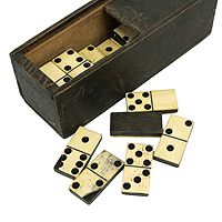 Игра "Домино". Черное дерево, кость. Россия, начало ХХ века
