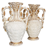 Две вазы "Маски" (Фарфор, лепнина, золочение - Франция, Жакоб Пети(?), вторая половина XIX века)