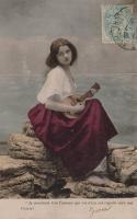 Девушка на берегу. Почтовая карточка
