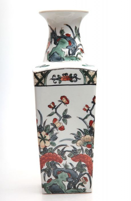 Ваза для цветов. Фарфор, ручная роспись. Западная Европа, 1920-е гг.