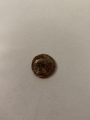 Реплика античной монеты