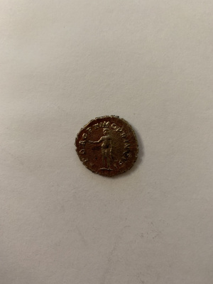 Реплика античной монеты