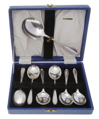 Набор для сервировки десертов из 7 предметов. Металл, серебрение. Cooper Bros, Великобритания, 1940-е гг.