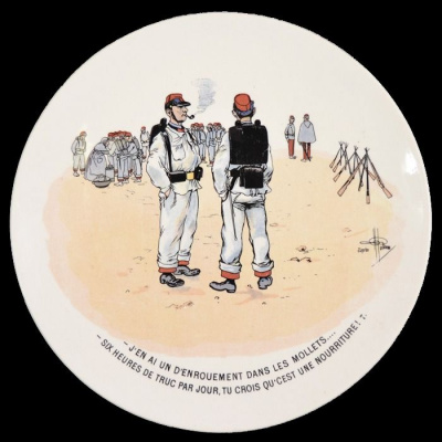 Декоративная тарелка "Перекур" (Mon Regiment). Тарелка № 7. Фаянс, деколь. Франция, Sarreguemines, 1912 год