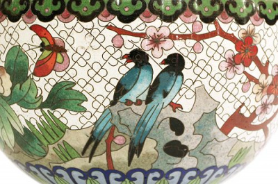 Парные вазы "Весна". Металл, клуазоне. Китай(?), первая половина ХХ века